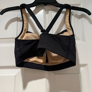 L Lululemon sports bra